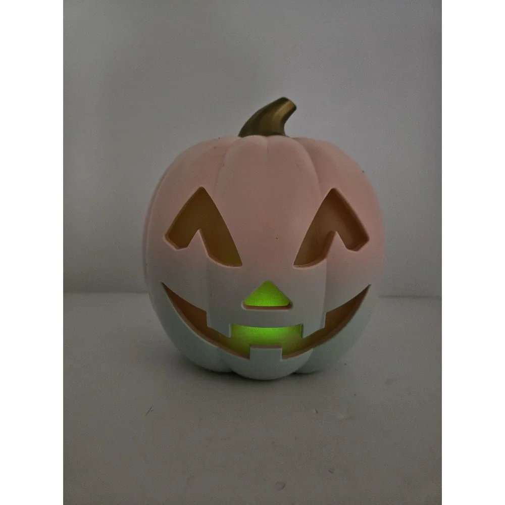 Target Bullseye Playground Pink Ombre Light Up Pumpkin Jack O Lantern Halloween
